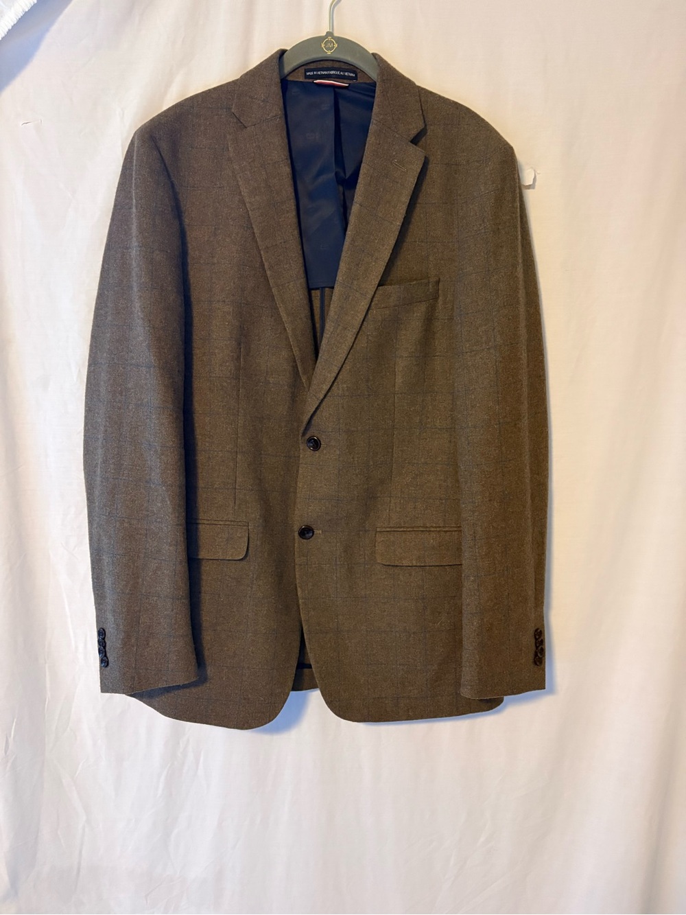 Tommy Hilfiger Brown Wool-Blend Two-Button Sport Coat with Blue Stripes